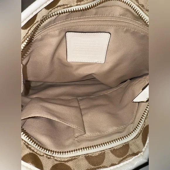 COACH Signature Stripe Crossbody Purse White Cream Beige No.D1432-F28502 - Picture 7 of 7